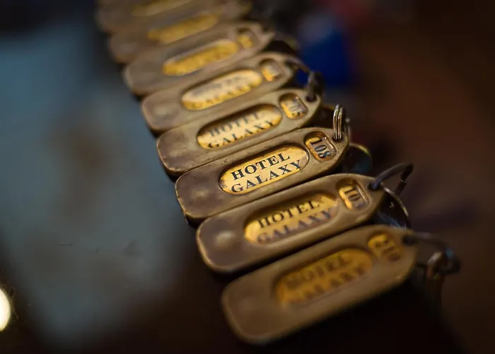 Отель Galaxy 2*